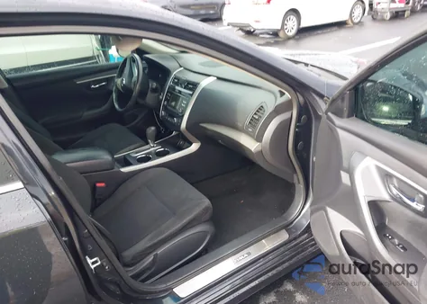 2015 Nissan Altima 2.5 Sv from USA, damaged, VIN 1N4AL3AP7FC216305